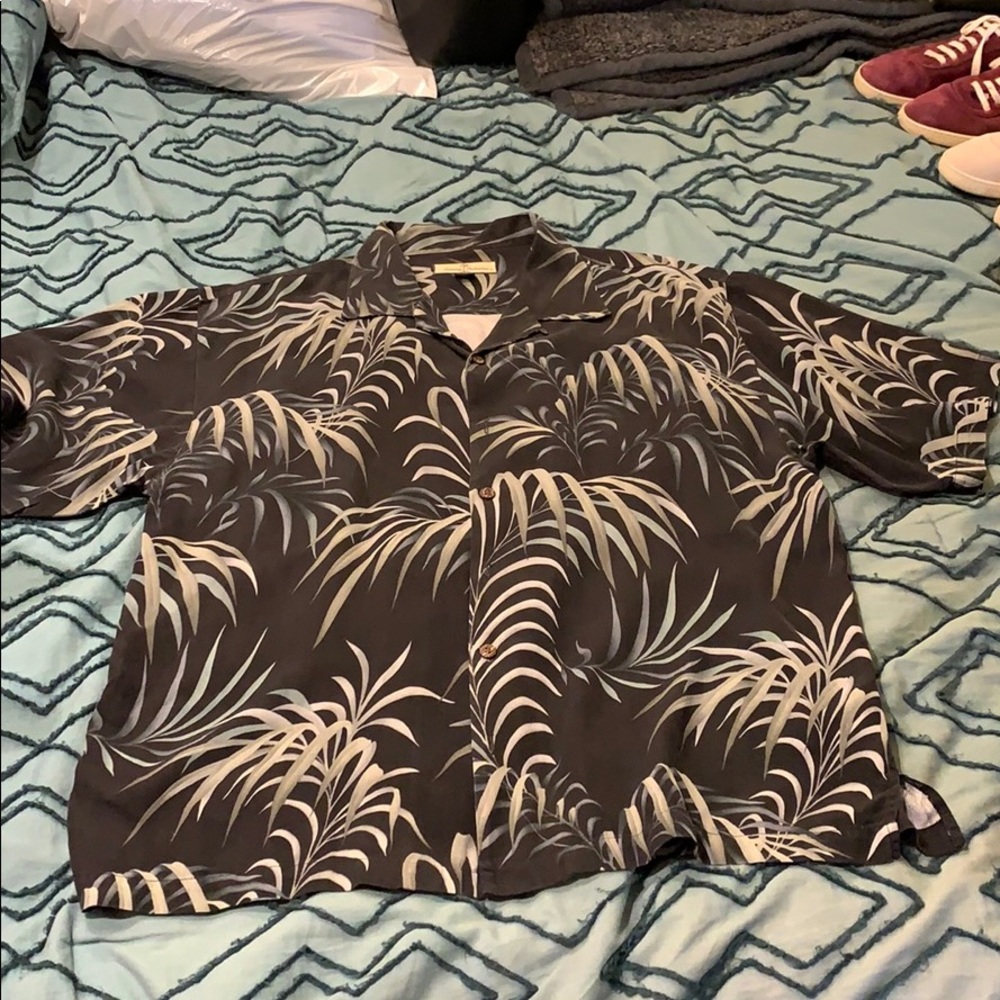 NWOT Tommy Bahama Short Sleeve Silk Camp Shirt